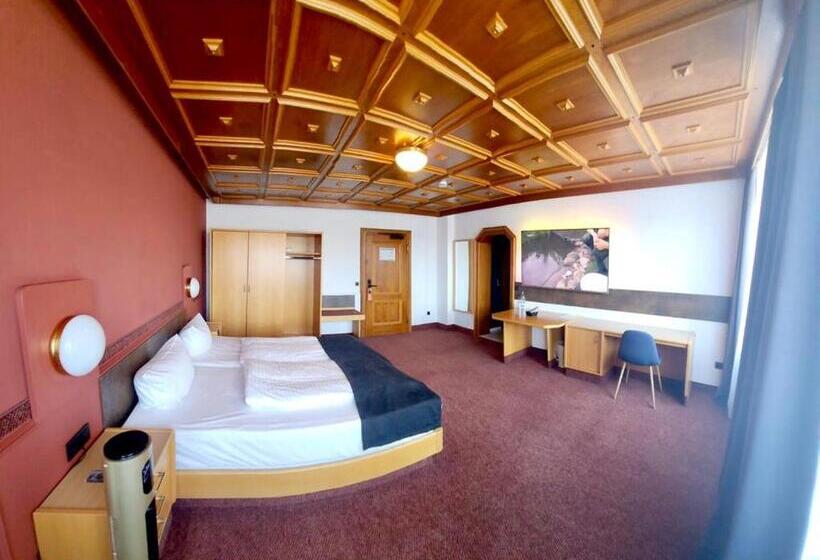 标准间, Eibacher Hof