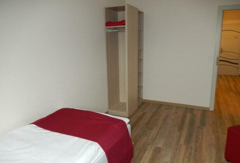 اتاق استاندارد یک تخته با سرویس بهداشتی مشترک, Gasthaus Wollscheid