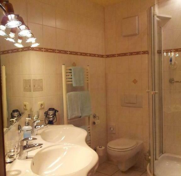 컴포트 룸, Gasthaus Pension Herberger