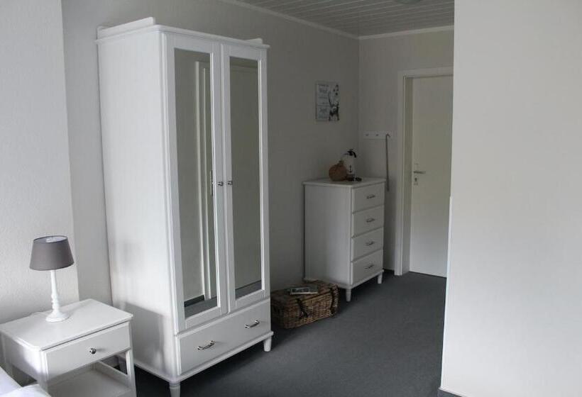 기본룸, Pension Am Fuchsberg