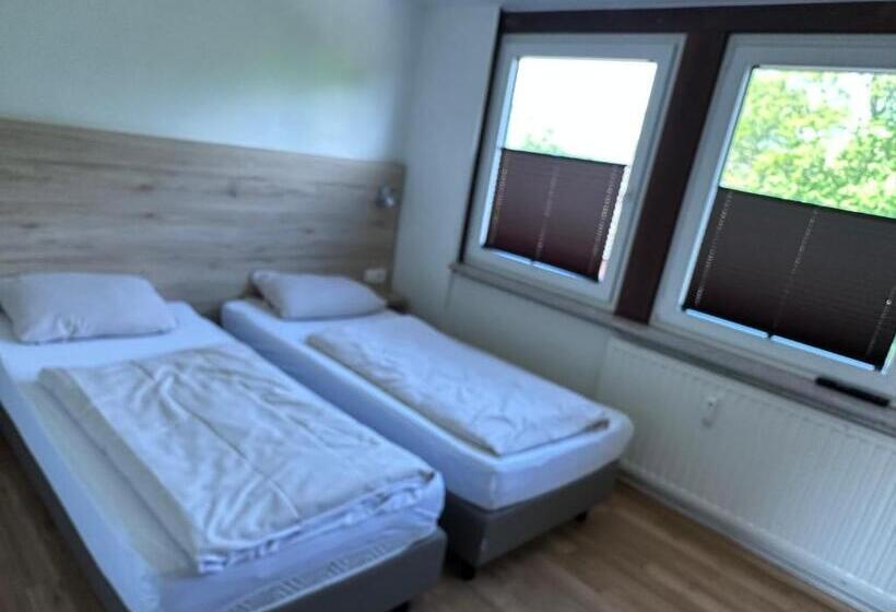 شقة غرفة واحدة مطلة على الحديقة, Rennekamp