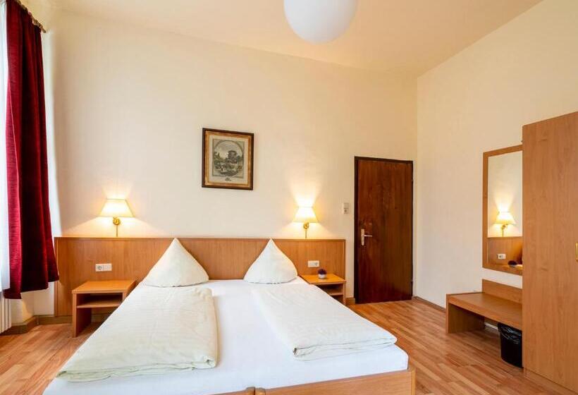 חדר סטנדרט, Restaurant Schwert