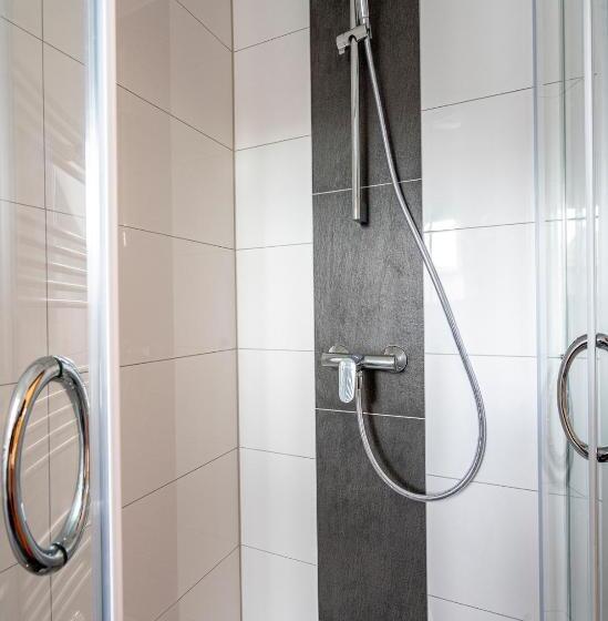 חדר דלוקס, Restaurant Schwert