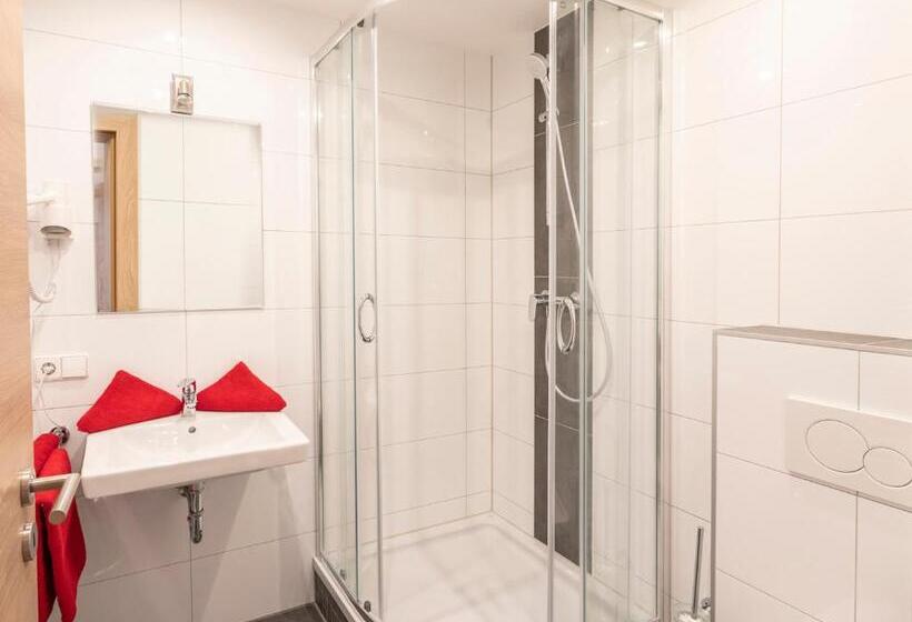 חדר דלוקס, Restaurant Schwert