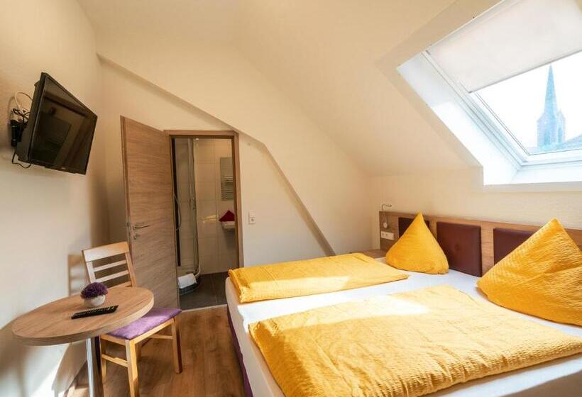 חדר דלוקס, Restaurant Schwert