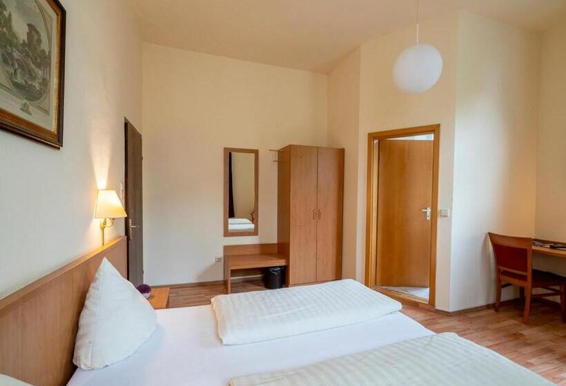 חדר סופריור, Restaurant Schwert