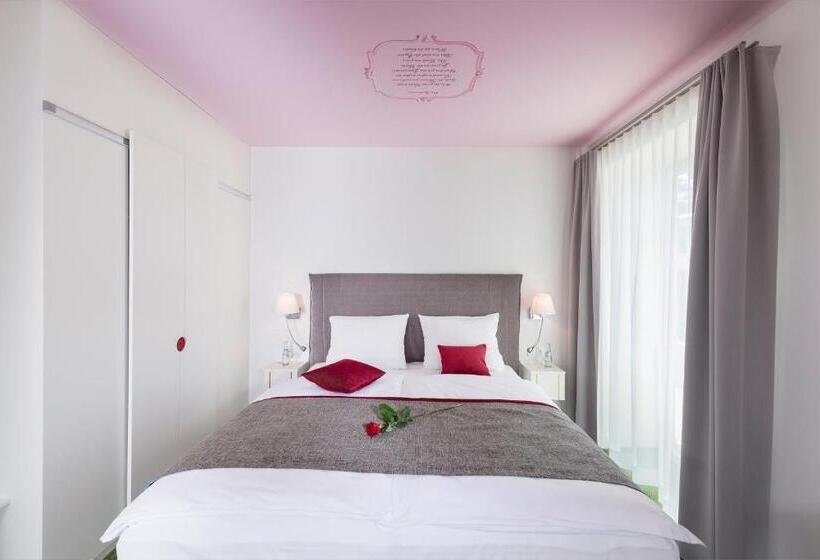 Quarto superior, Schmucke Witwe