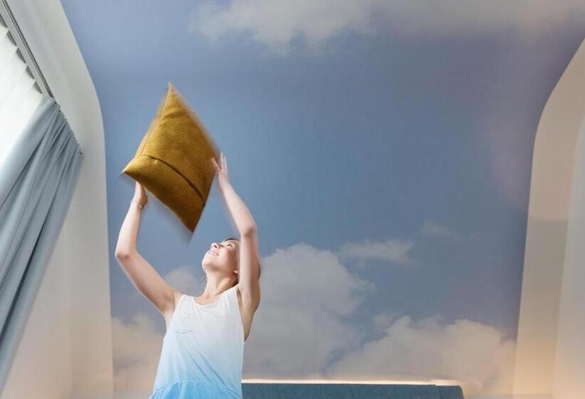 Quarto deluxe, Schmucke Witwe