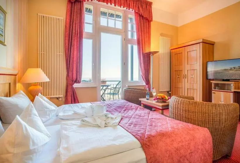 オーシャンビュースタンダードルームバルコニー付き, Strandhotel Möwe