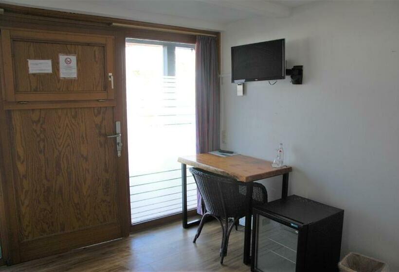 标准单人间, Tat Tagungs Und Gästehaus