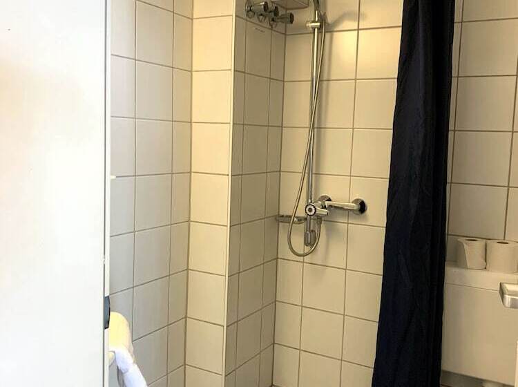 标准单人间, Tat Tagungs Und Gästehaus