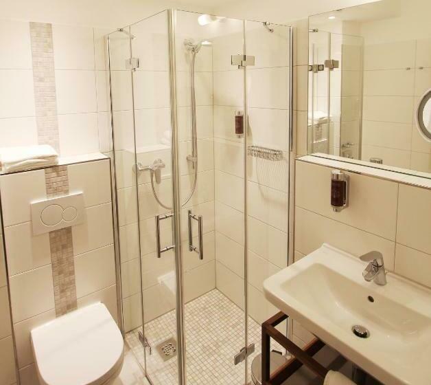 חדר קומפורט, Thormählen