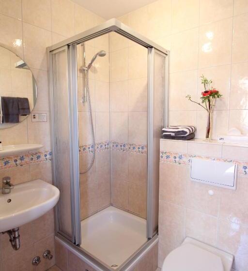 חדר סטנדרט, Thormählen