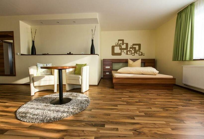 Номер Стандарт, Viola