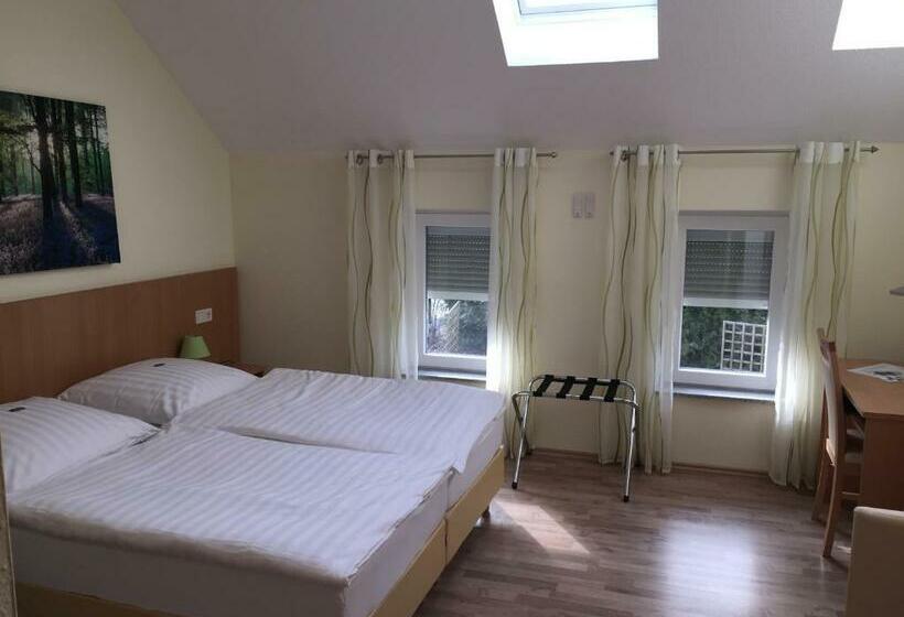 Номер Стандарт, Pension Im Wirtshaus Himberg