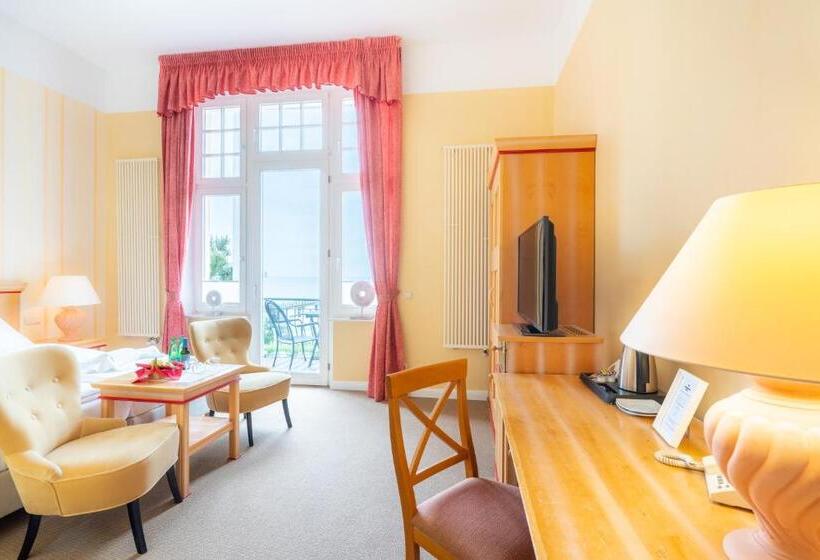 海景标准间带阳台, Strandhotel Möwe