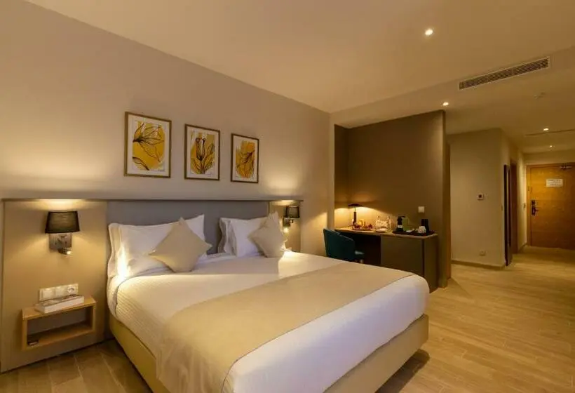 سوییت جونیور, Golden Tulip Opera Alger