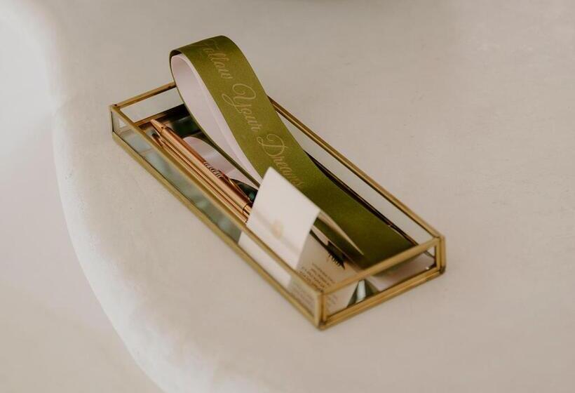 اتاق سوپریور با تخت بزرگ, Milam