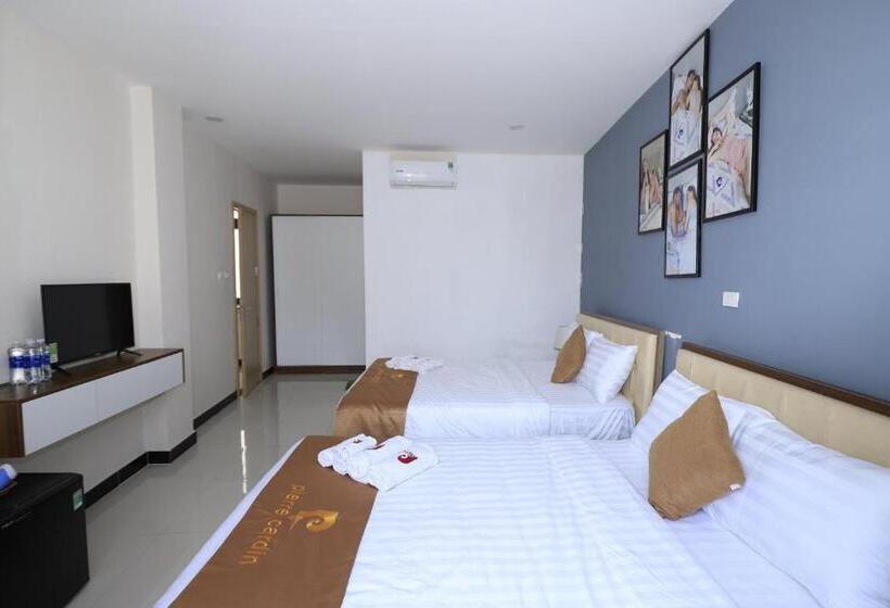 اتاق استاندارد چهارنفره با بالکن, P Boutique Hotel Grand World Phú Quốc