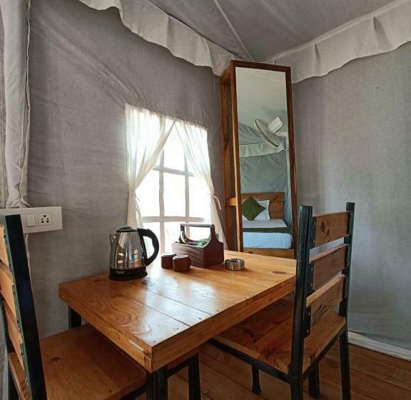 חדר דלוקס, Paradise Pool Resort By Beyond Stay Nainital