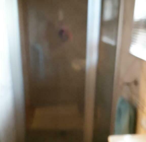 스탠다드 룸, Castle With A View