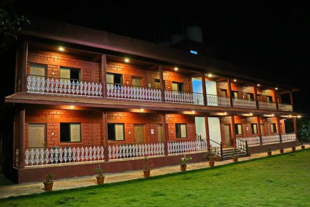 Номер Deluxe Кровать Кинг, Beach Village Resort