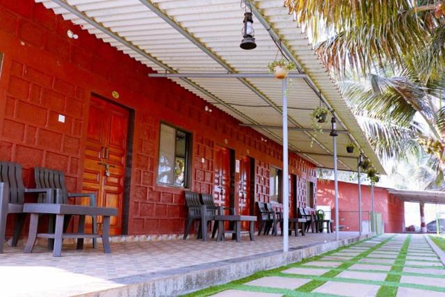 חדר סטנדרט עם מיטת קינג, Beach Village Resort