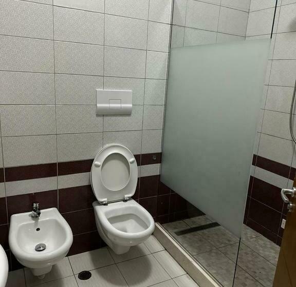 デラックスルーム, Gjuta