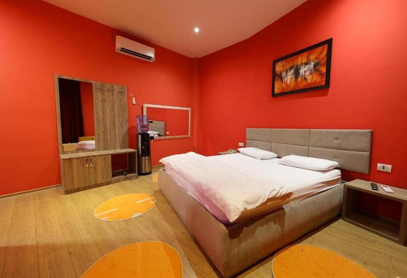 デラックスルーム, Gjuta