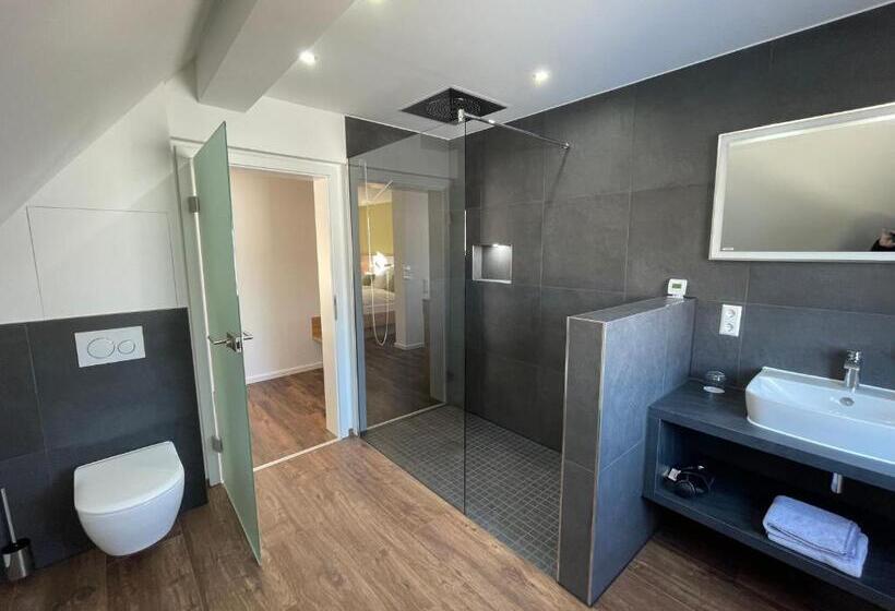 Номер Deluxe с Балконом, Wineartb&b