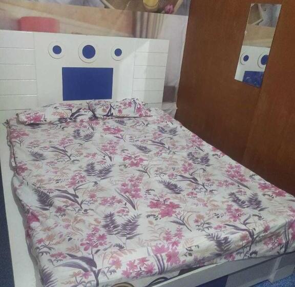 Трехместный Номер Классика, Oyo Veeru Guest House