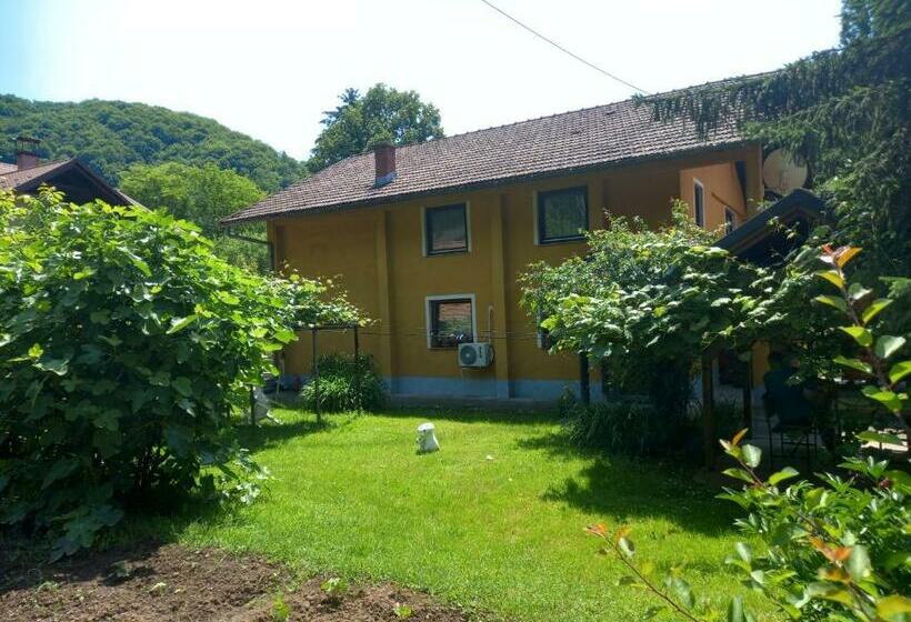 اتاق استاندارد, Sobe Dujakovic