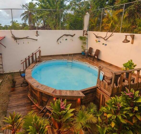 بانگلوی استاندارد, Tinyhouse Samaná