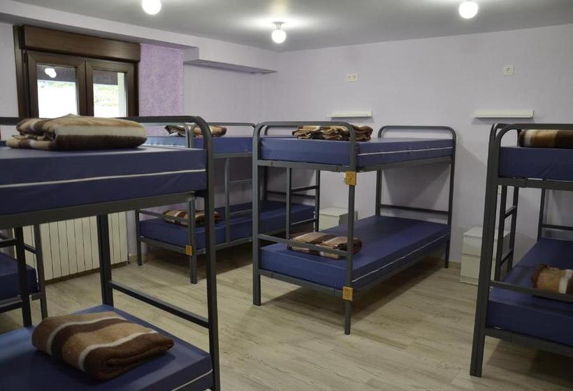 اتاق خانوادگی, Albergue Cascoxu