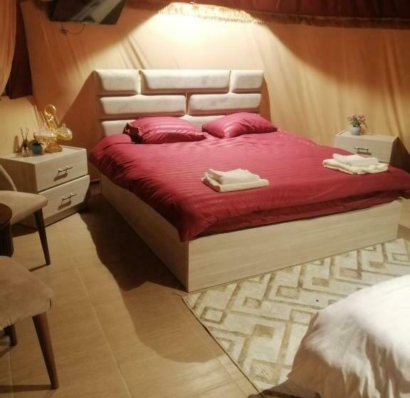 اتاق لوکس سه تخته, Bubble Castle House