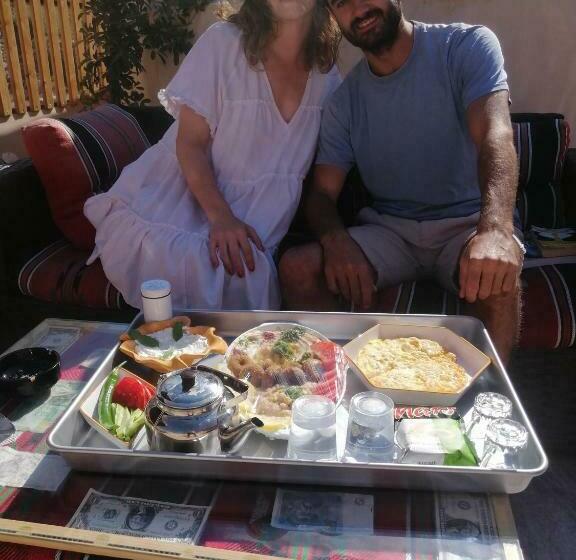 اتاق لوکس سه تخته, Bubble Castle House