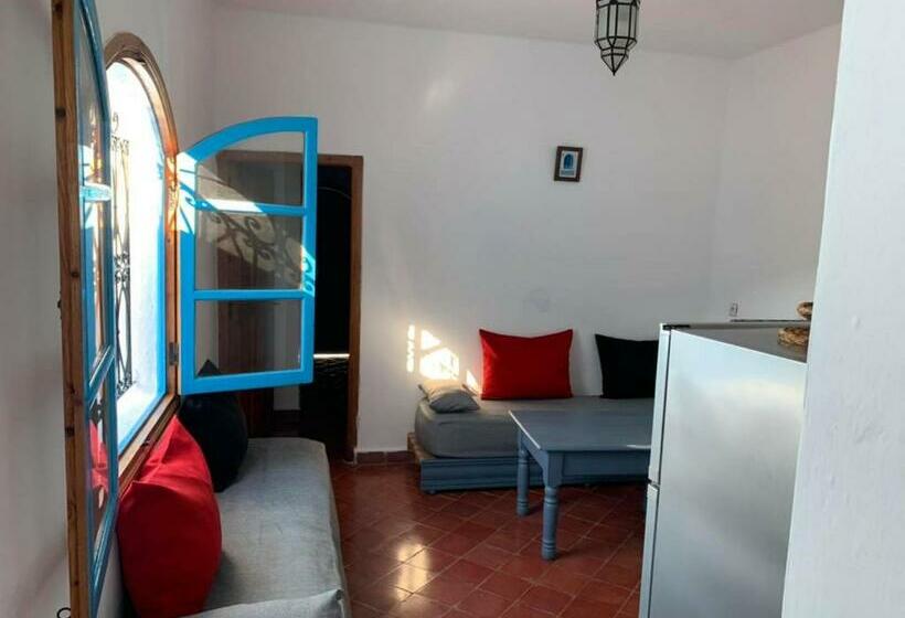 غرفة قياسية مزوَّدة بتراس, Terrasses Abel