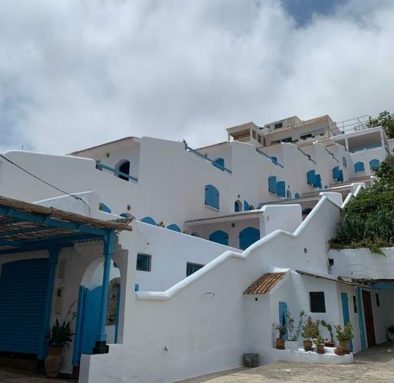 غرفة قياسية مزوَّدة بتراس, Terrasses Abel