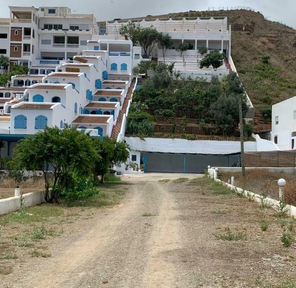 غرفة قياسية مزوَّدة بتراس, Terrasses Abel