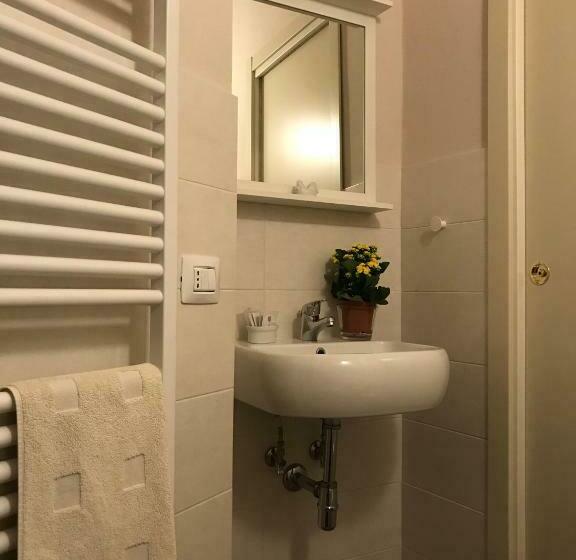 スタンダードルーム, La Sosta Fuori Stazione