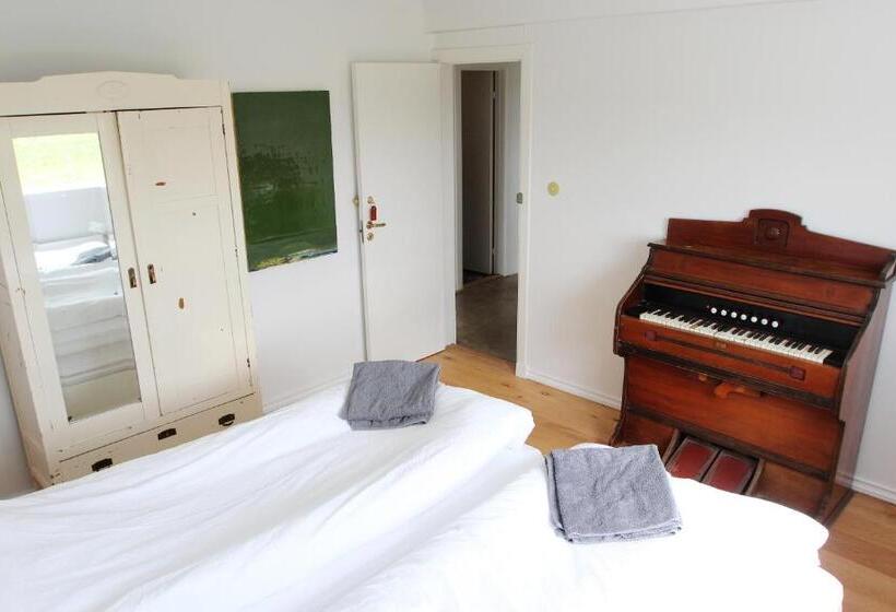 اتاق استاندارد با چشمانداز باغ, Mengi Countryside