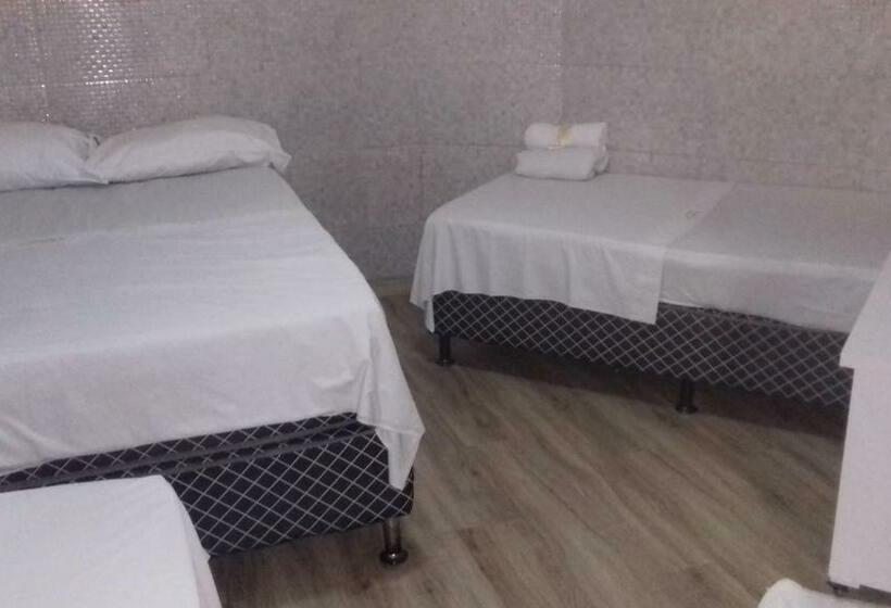 スタンダード４人部屋, Goiás Norte