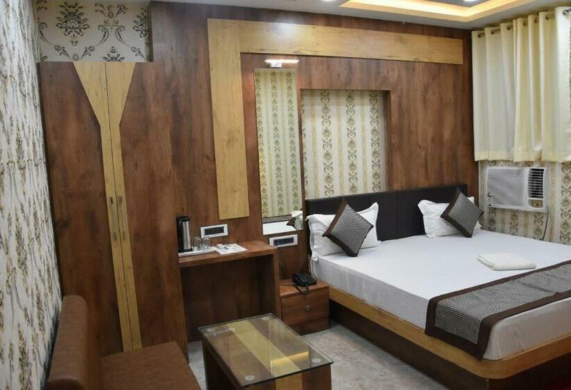 غرفة سوبيريور, Natraj