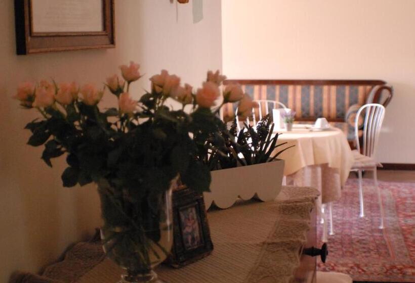 חדר משפחתי דלוקס, La Via Francigena B&b