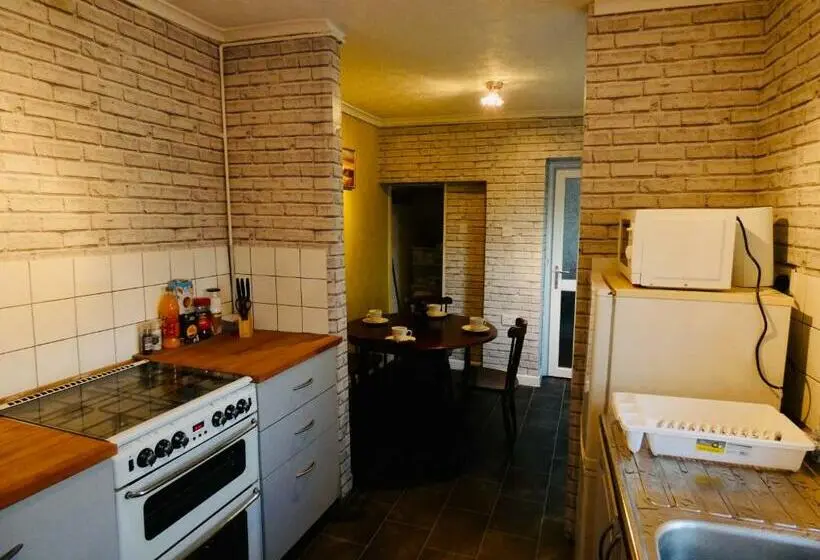 １階の１ベッドルームアパートメント, Hill Breeze House