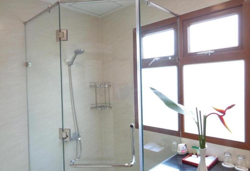 اتاق استاندارد سه تخته با چشم‌انداز باغ, Vuon Xoai Resort