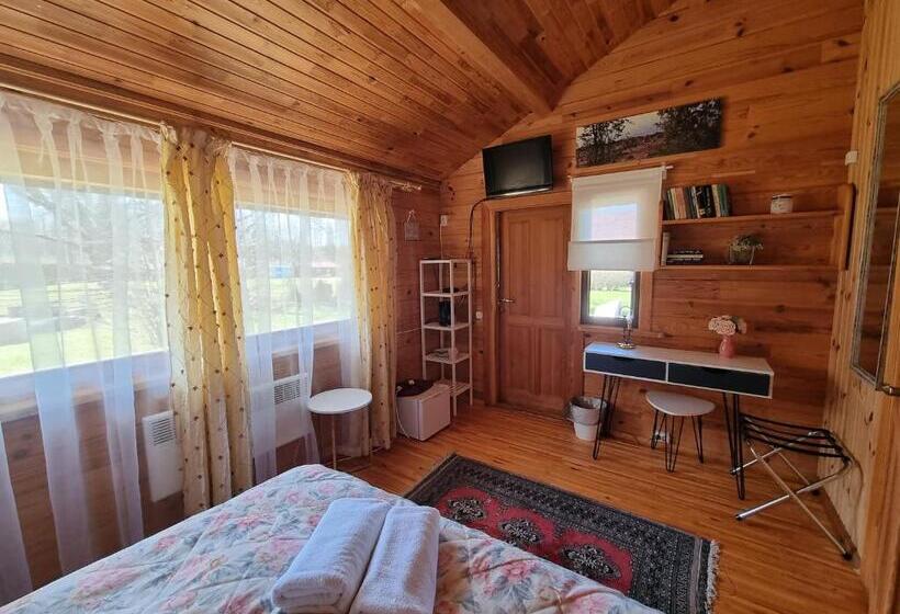 بانگلوی استاندارد, Viesu Nams Vecmuiža