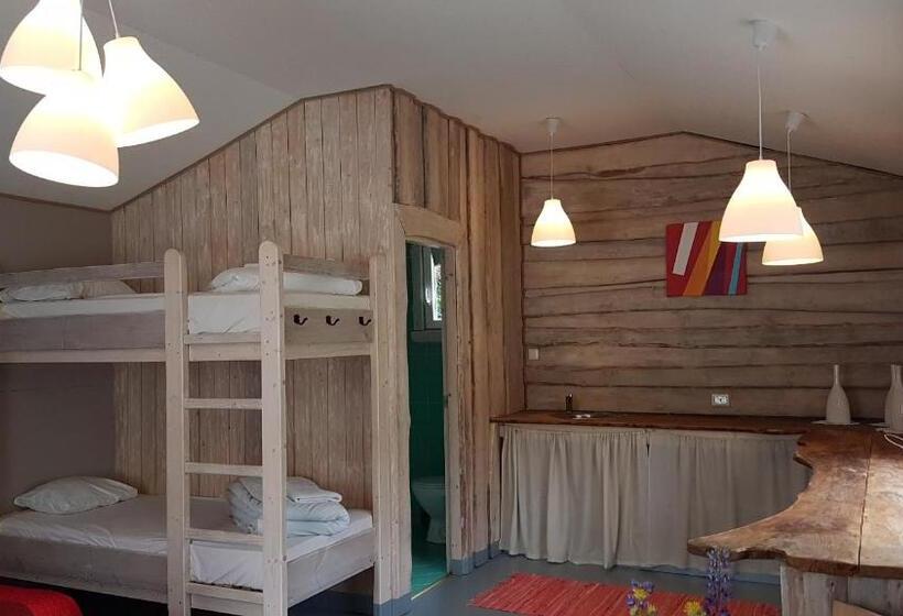 بنگله خانوادگی, Viesu Nams Vecmuiža