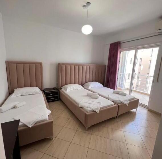 חדר סטנדרטי לשלושה עם נוף, Bella Vista