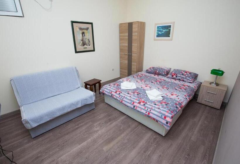 اتاق استاندارد, Art Guesthouse